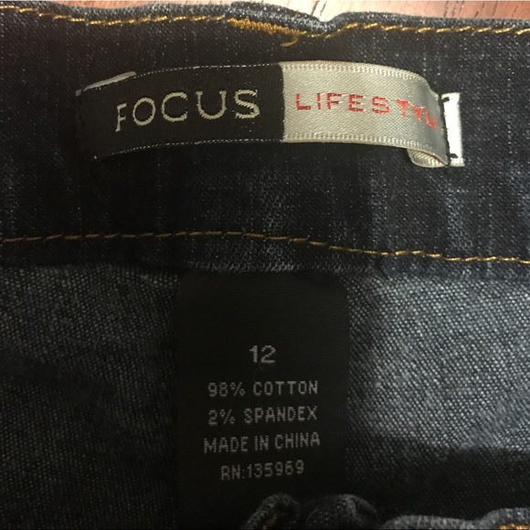 Focus Lifestyle Jeans - Picture 3 of 3